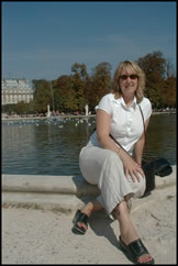Bonnie almost in Paris cement pond